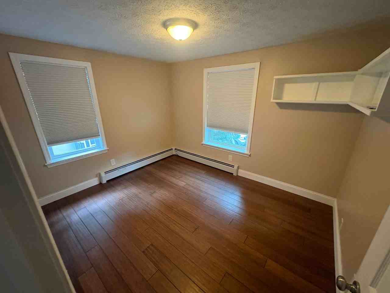 4 Louise St - Photo 6 of 12