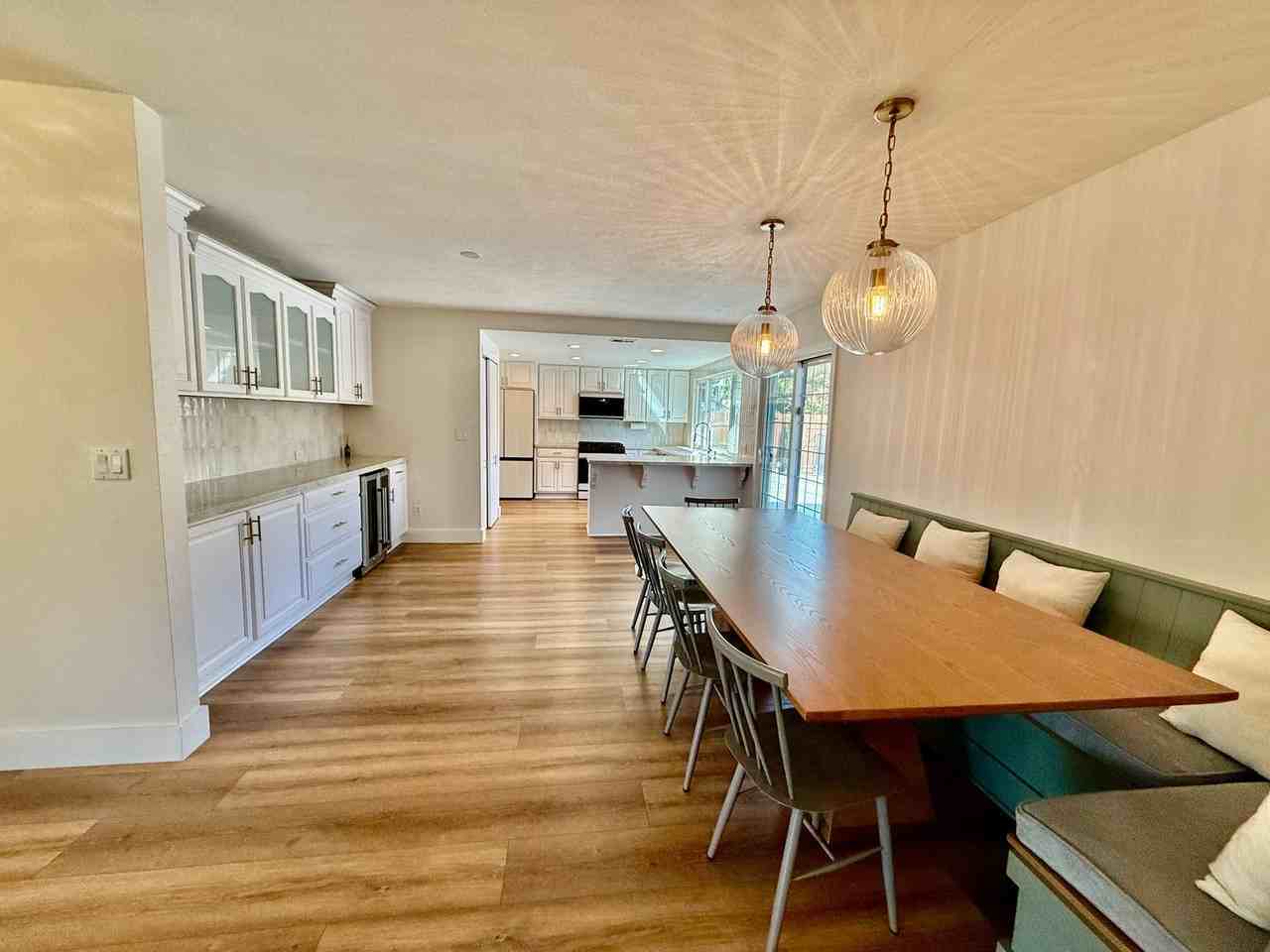 310 Creekside Ct - Photo 5 of 25