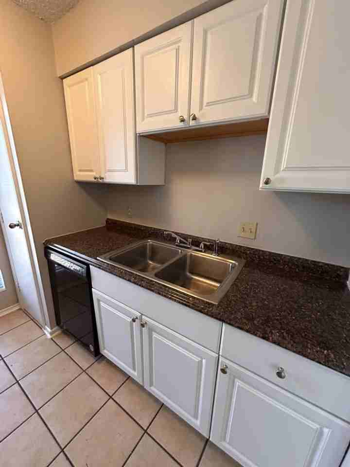 2706 Little Valley Cv #A - Photo 3 of 12