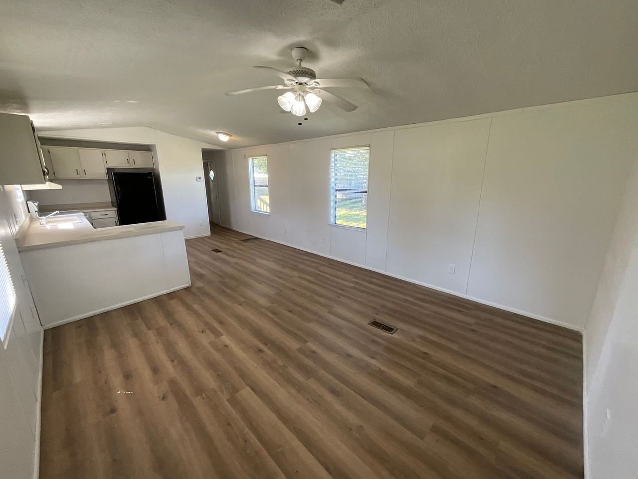 2685 Pebble Hill Rd - Photo 2 of 7