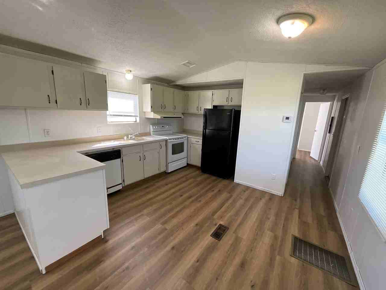2685 Pebble Hill Rd - Photo 3 of 7