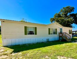 featured image of 4234A Shamrock Rd