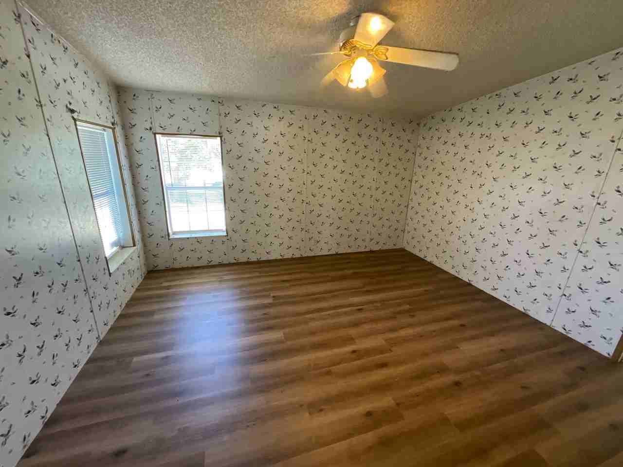 4234A Shamrock Rd - Photo 5 of 9