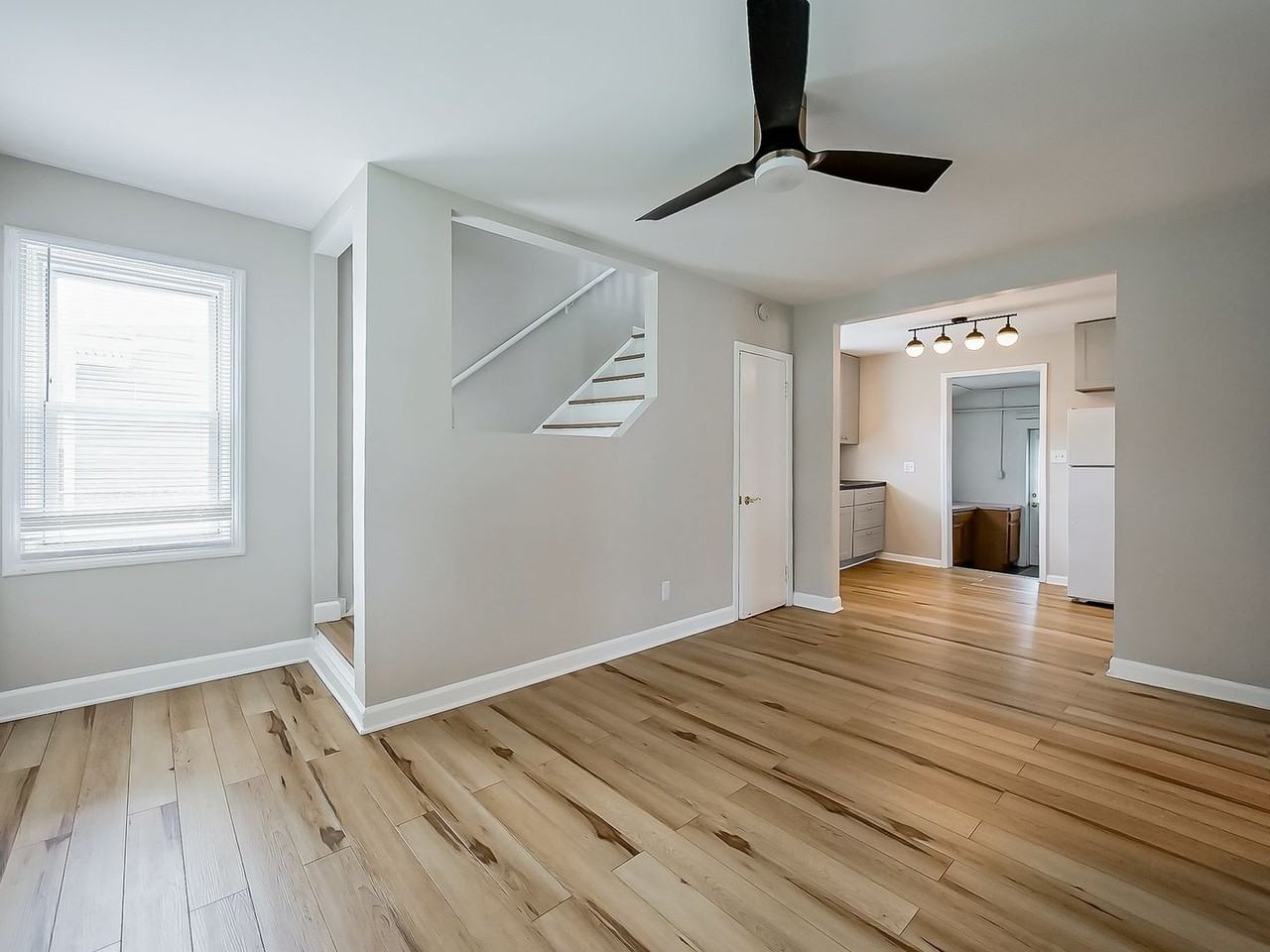 53 E Hudson Ave - Photo 7 of 50