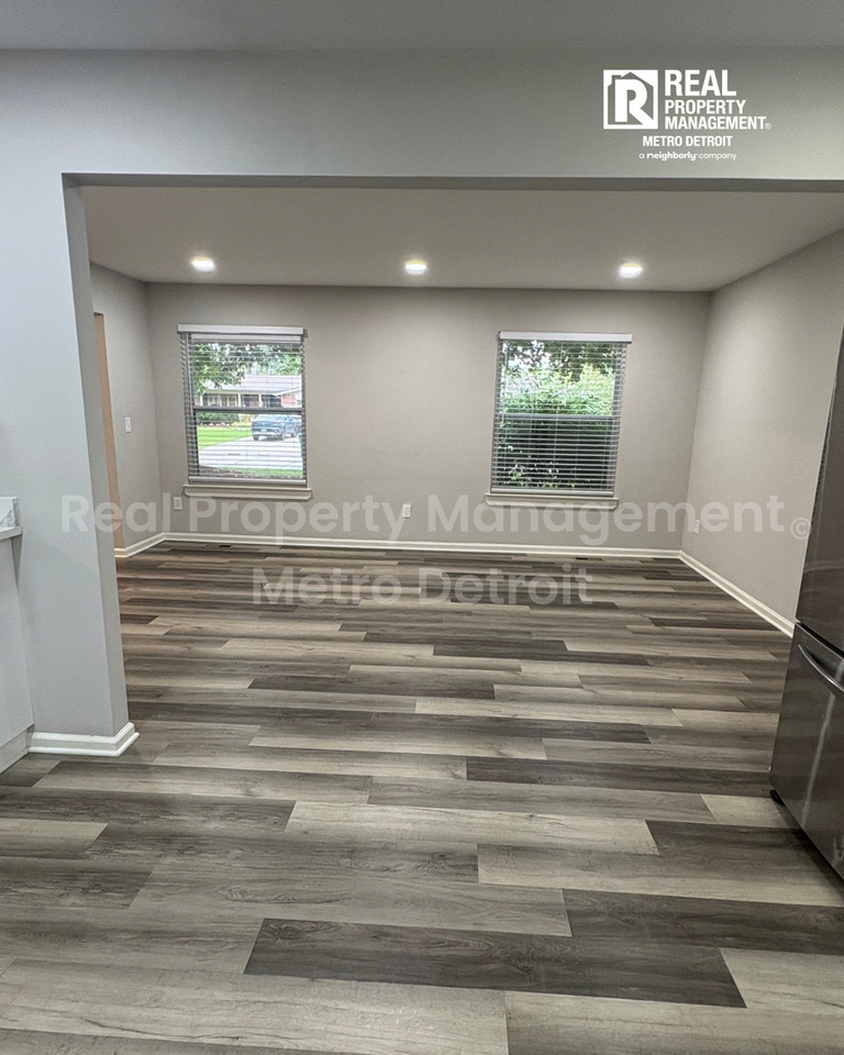 36515 Vicary Ln - Photo 7 of 34