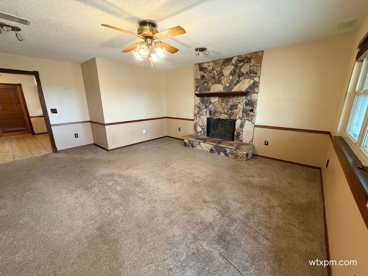 10401 Arlie Rd - Photo 3 of 41