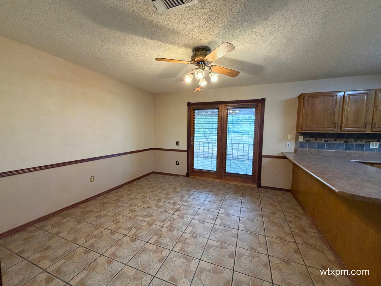 10401 Arlie Rd - Photo 5 of 41