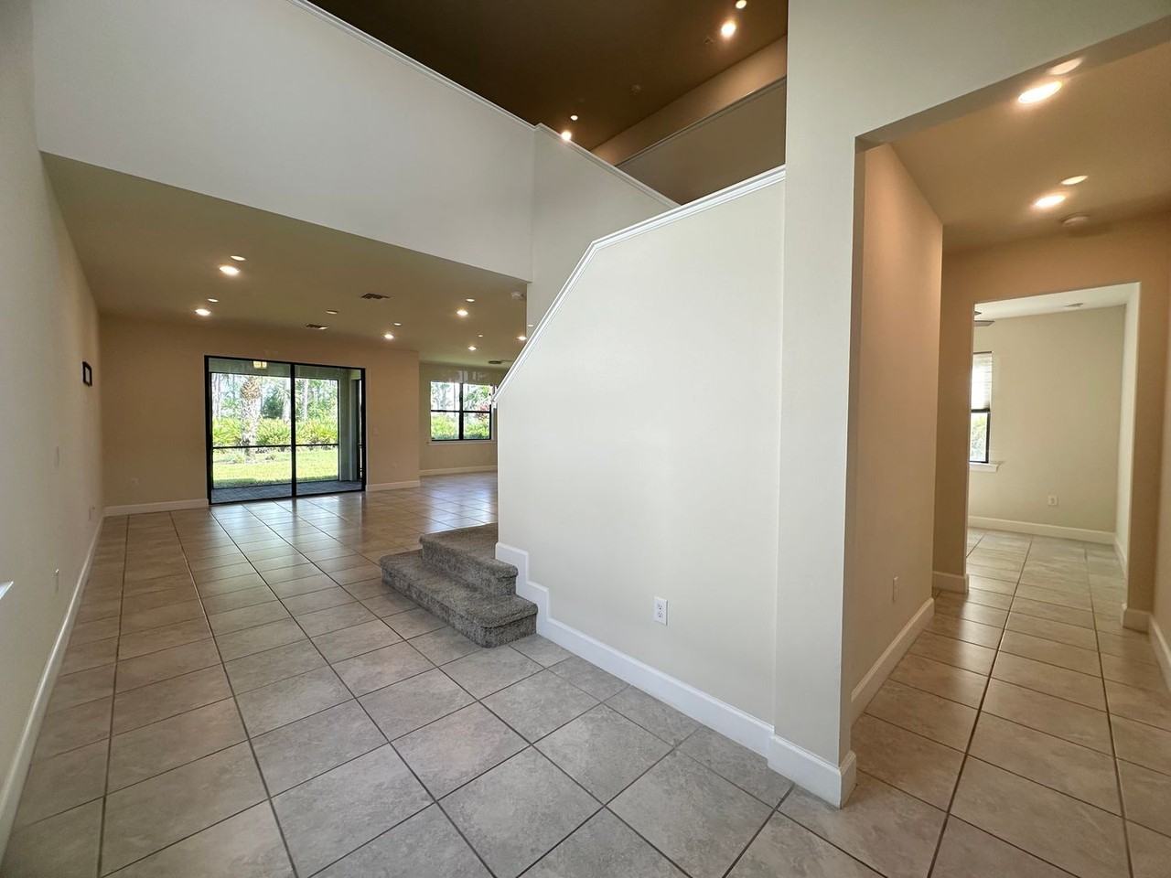 9074 Bexley Dr - Photo 2 of 37