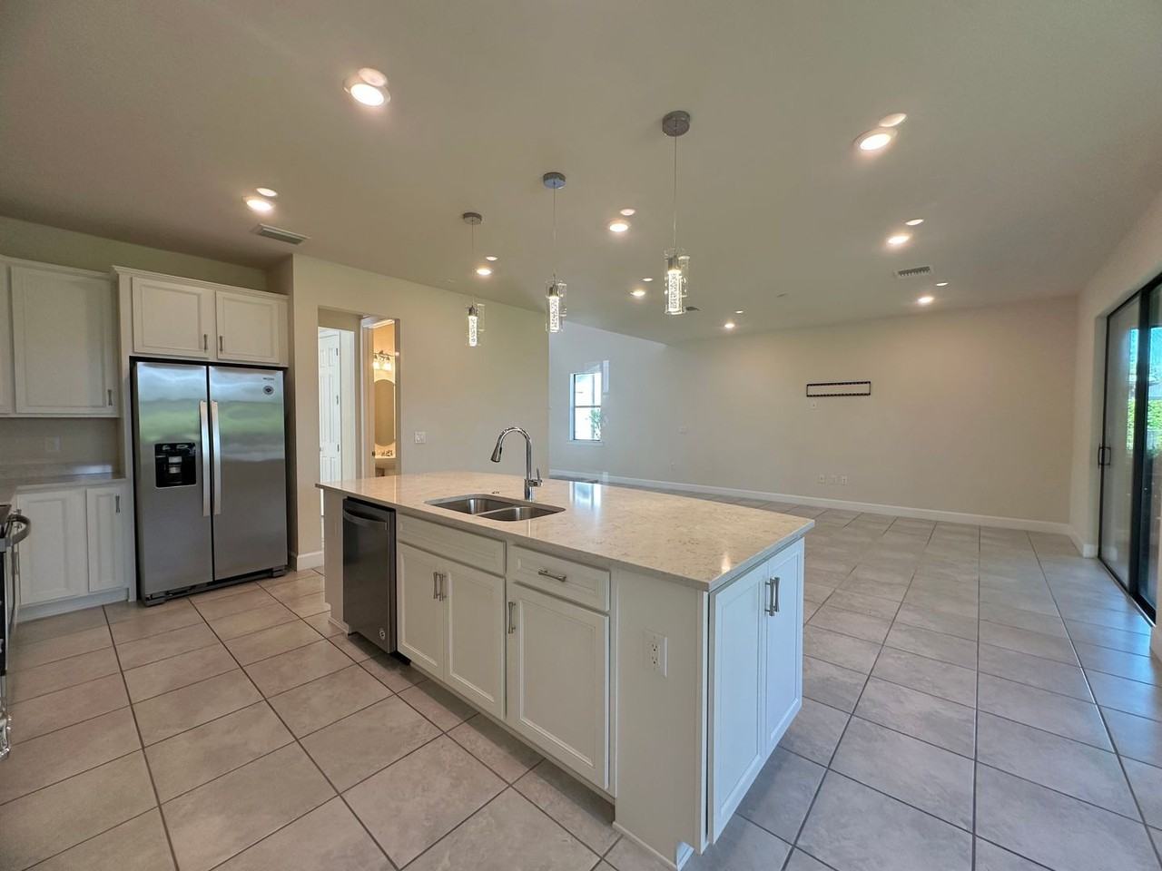 9074 Bexley Dr - Photo 6 of 37