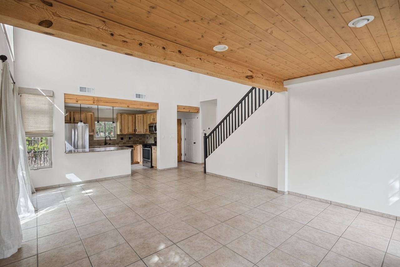 4184 New Moon Cir - Photo 7 of 31