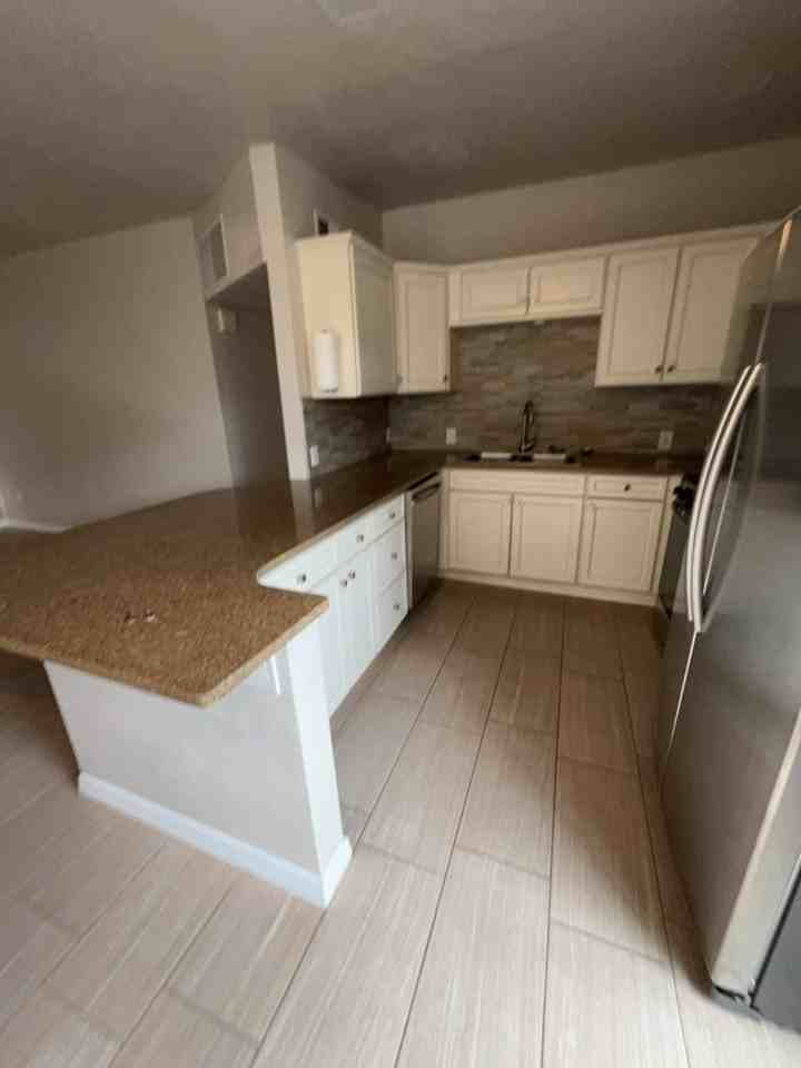 10301 Baldwin Ave Ne - Photo 4 of 12