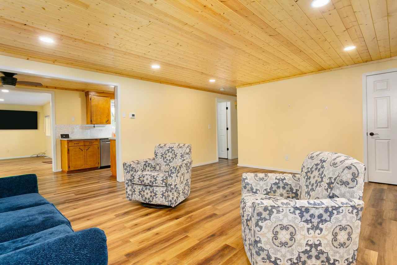 863 98th St S - Photo 3 of 24