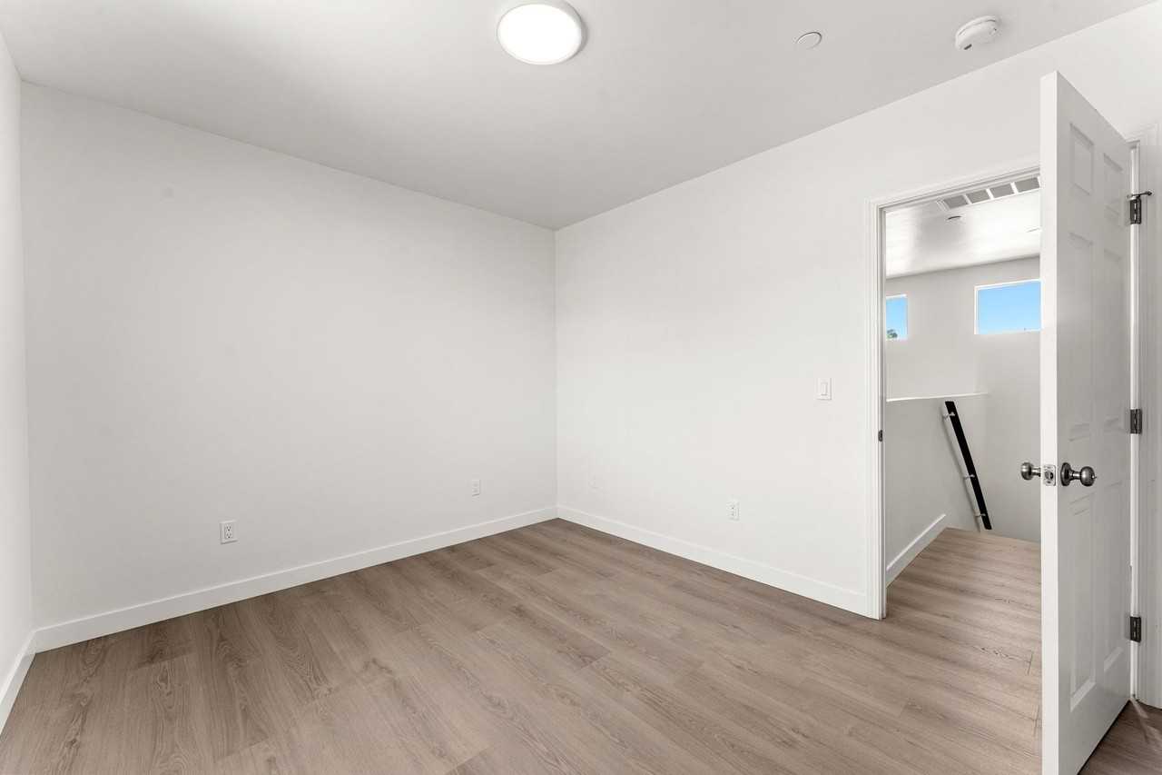 Applewood Manor Apartment Homes - Photo 2 of 50