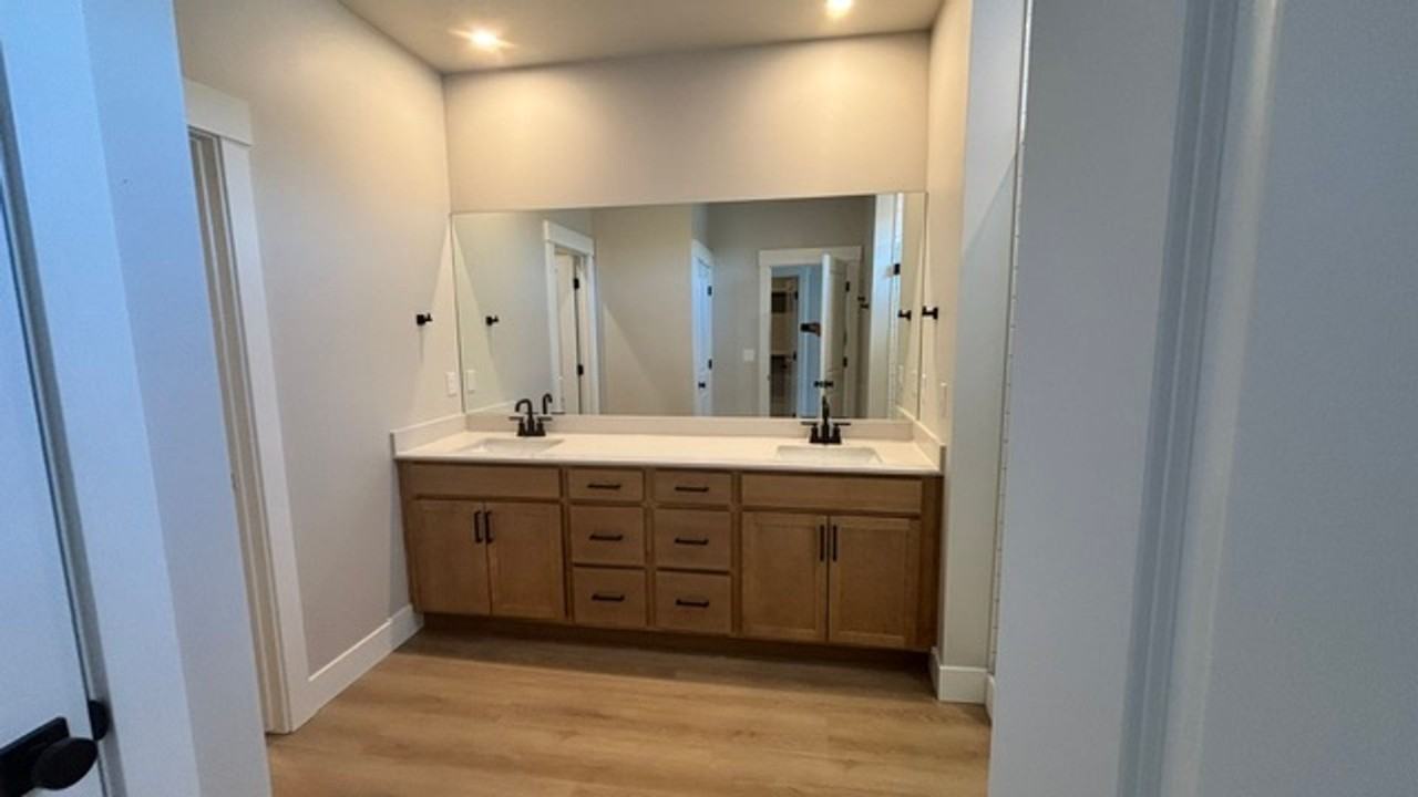 149 149 N Quincannon Way - Photo 6 of 6