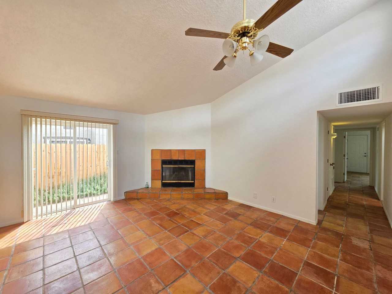 1504 Escondida Ct - Photo 3 of 24