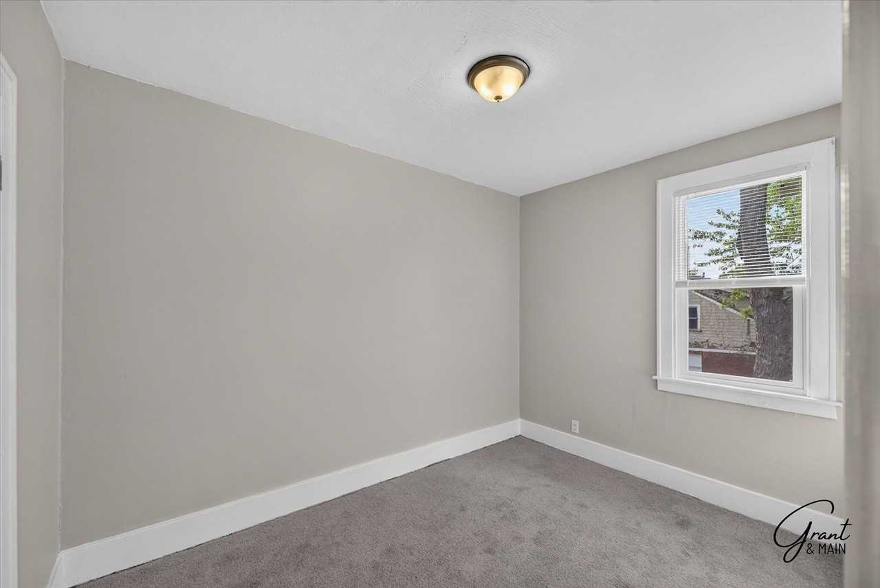 7005 - 7015 Eaton St - MG LANDS LLC - Photo 6 of 13
