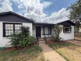 2811 35th St - Photo 1 of 1