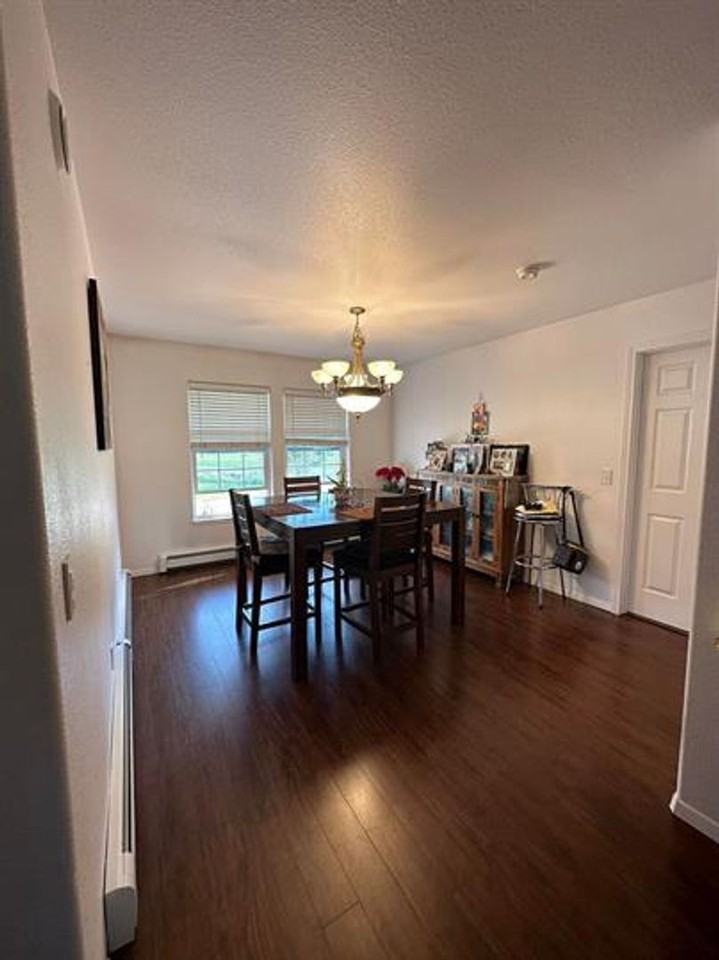 504 W 6th Ave - Photo 6 of 19