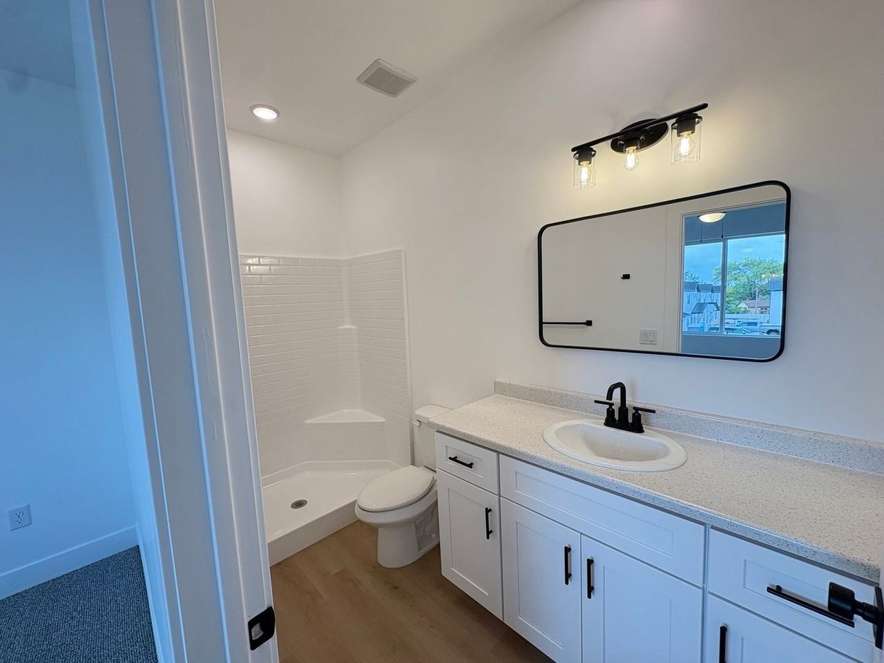 1681 W 2025 N - Photo 3 of 16