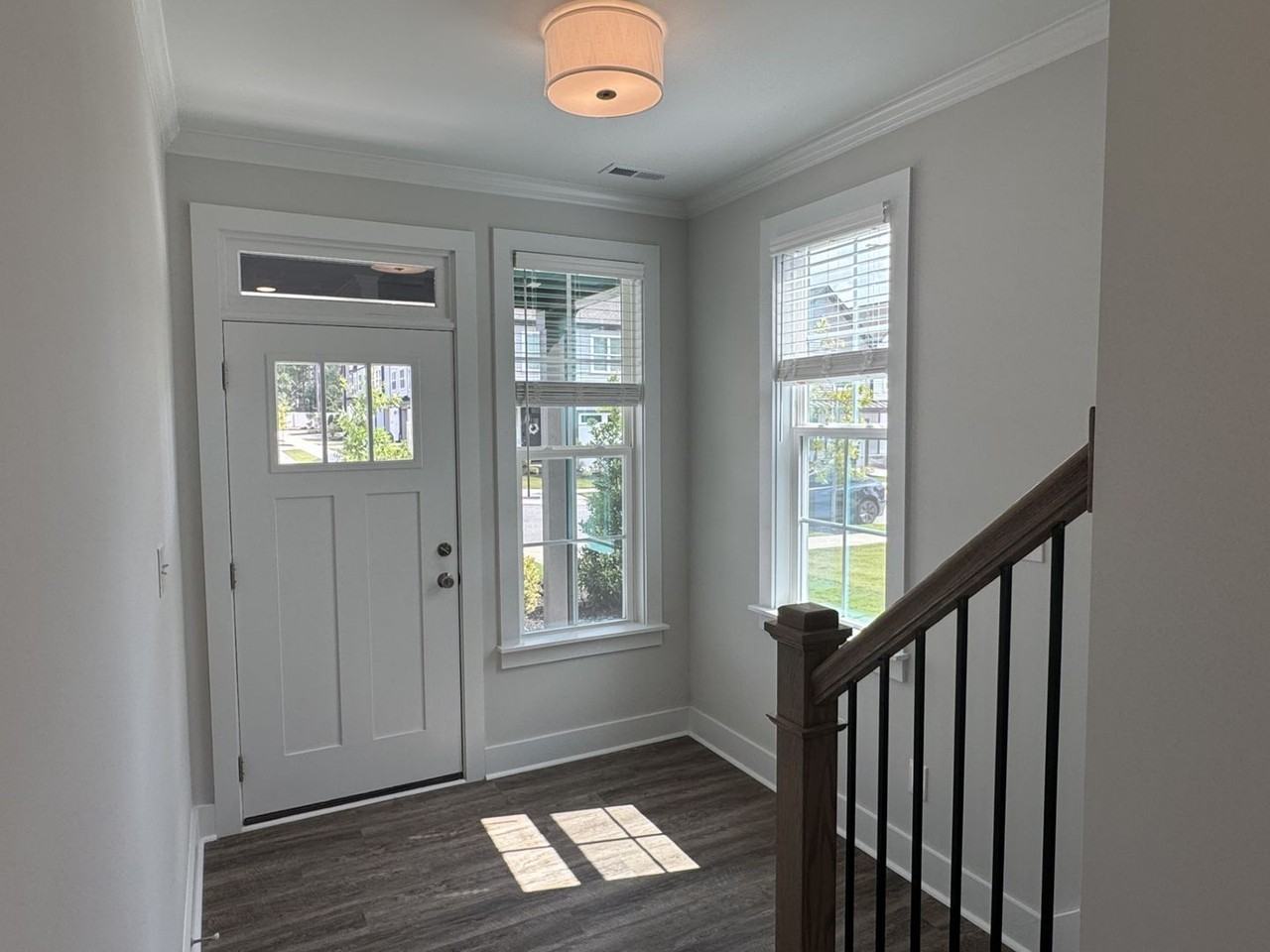 621 Marshskip Way - Photo 3 of 30