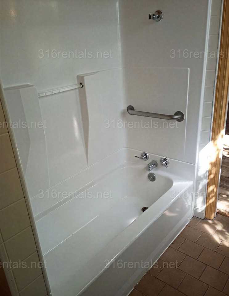 Heritage Inn - Photo 2 of 4