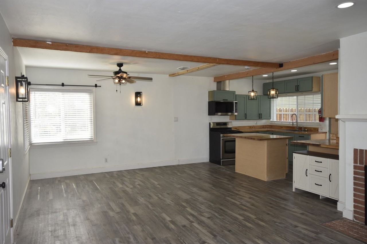 1544 Maryland Ave - Photo 7 of 20