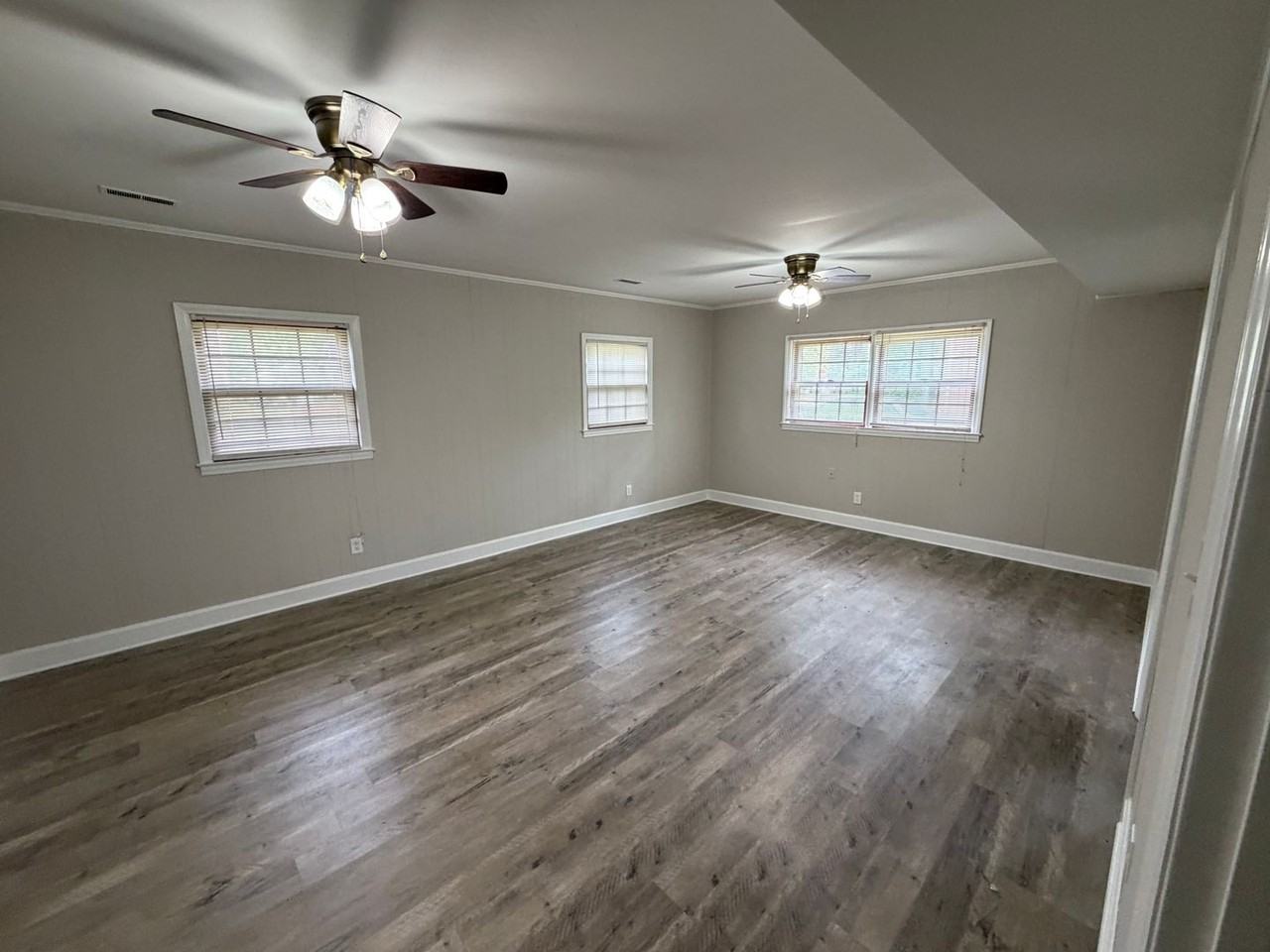 5200 Amity Pl - Photo 4 of 15