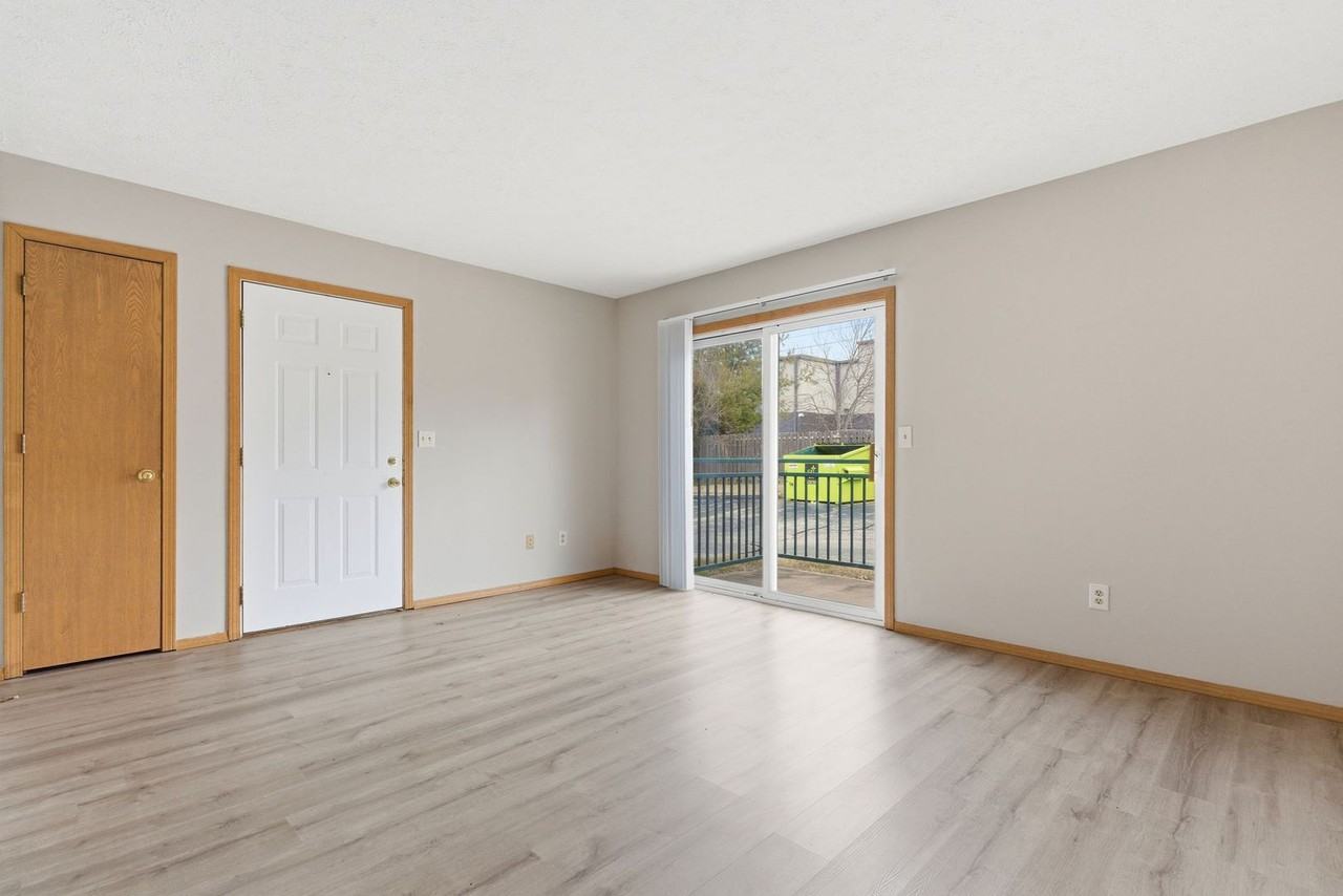 3360 S Fairway Ave - Photo 6 of 25