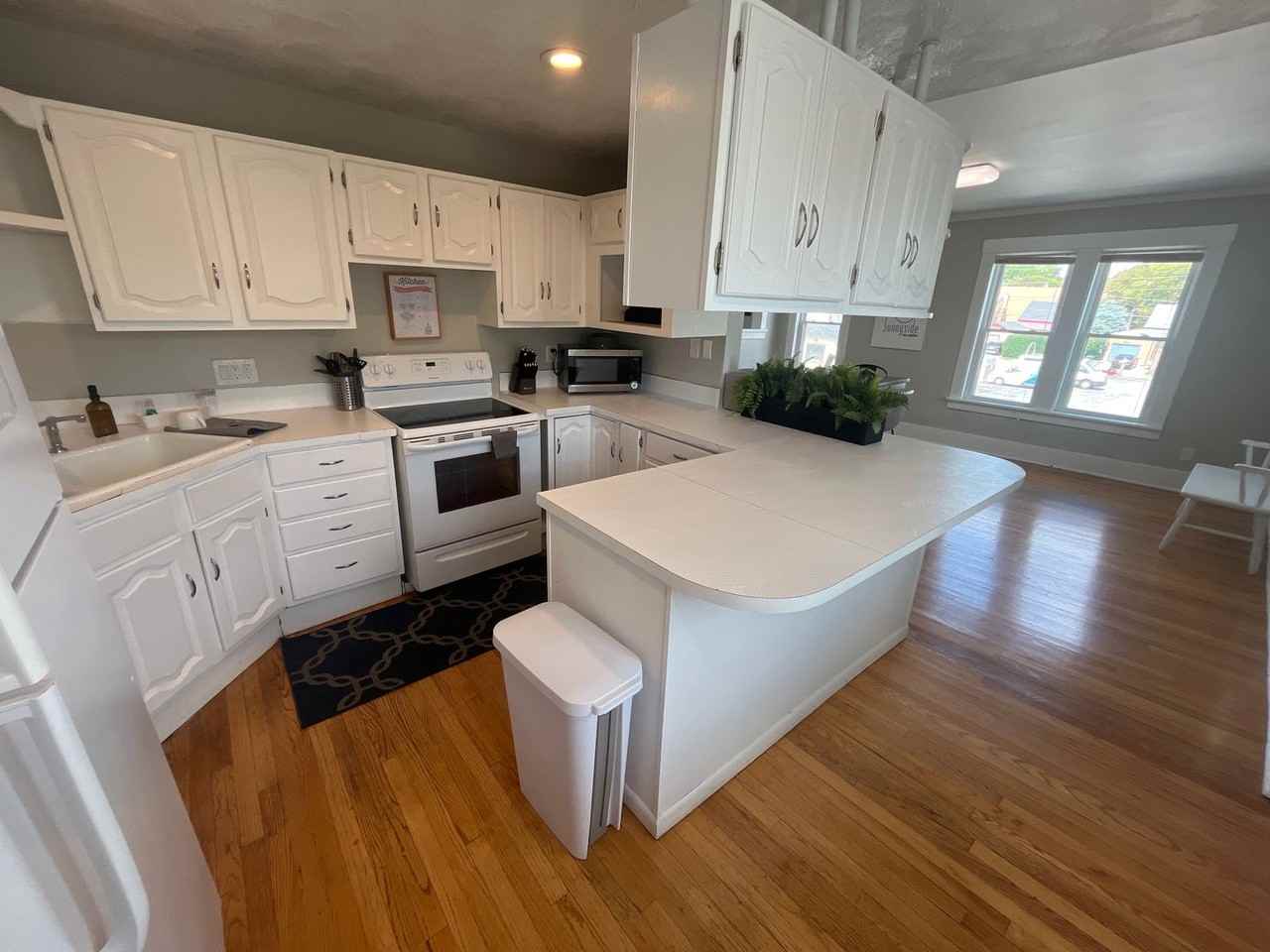 3501 Center St - Photo 4 of 14