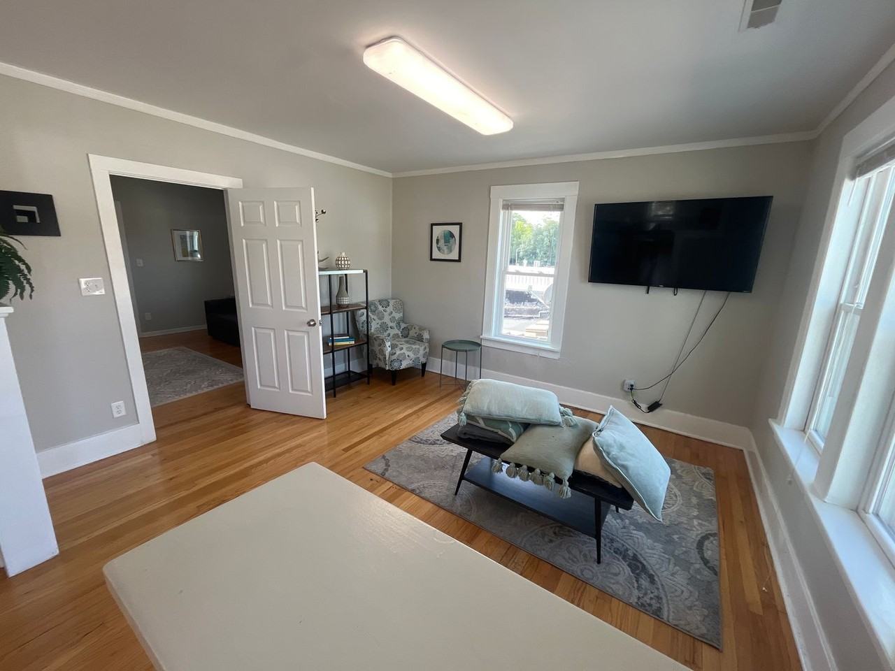 3501 Center St - Photo 5 of 14