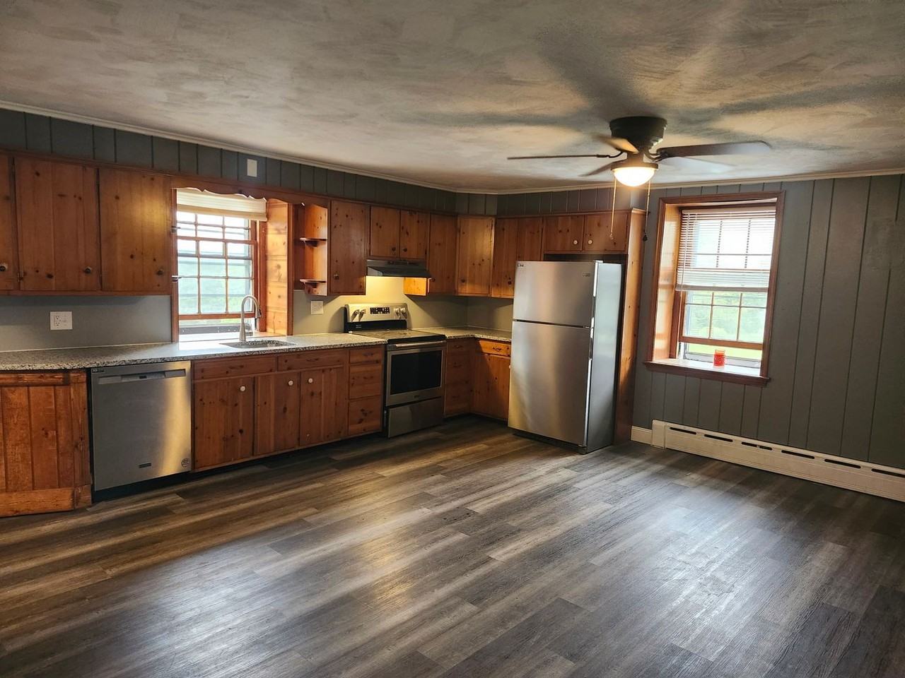 366 Ridge Rd - Photo 2 of 8