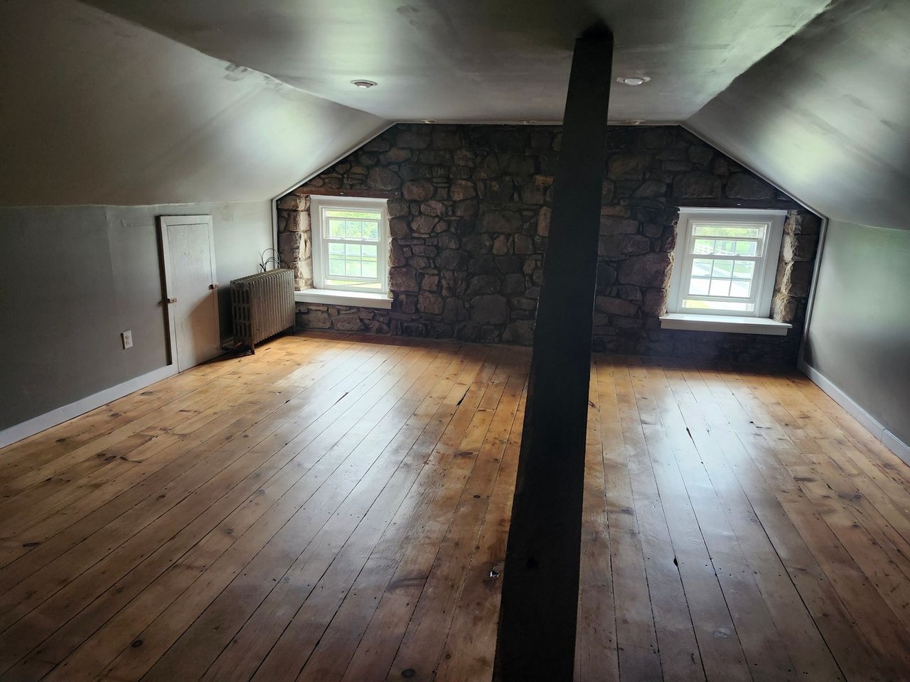 366 Ridge Rd - Photo 3 of 8