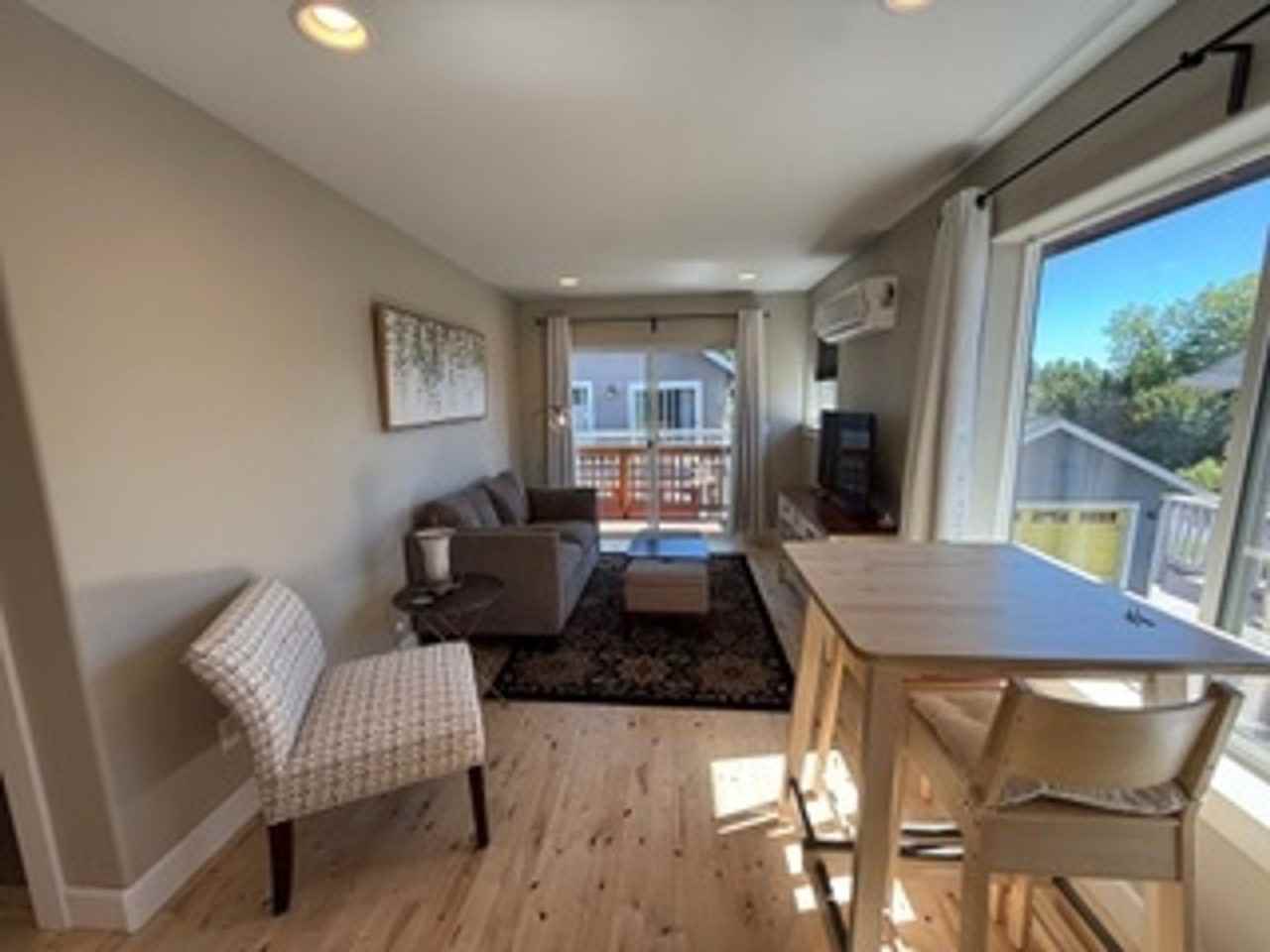 611 Ne Vail Ln - Photo 5 of 28