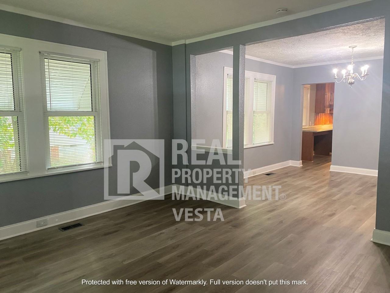 1349 Hillyer Ave - Photo 3 of 16