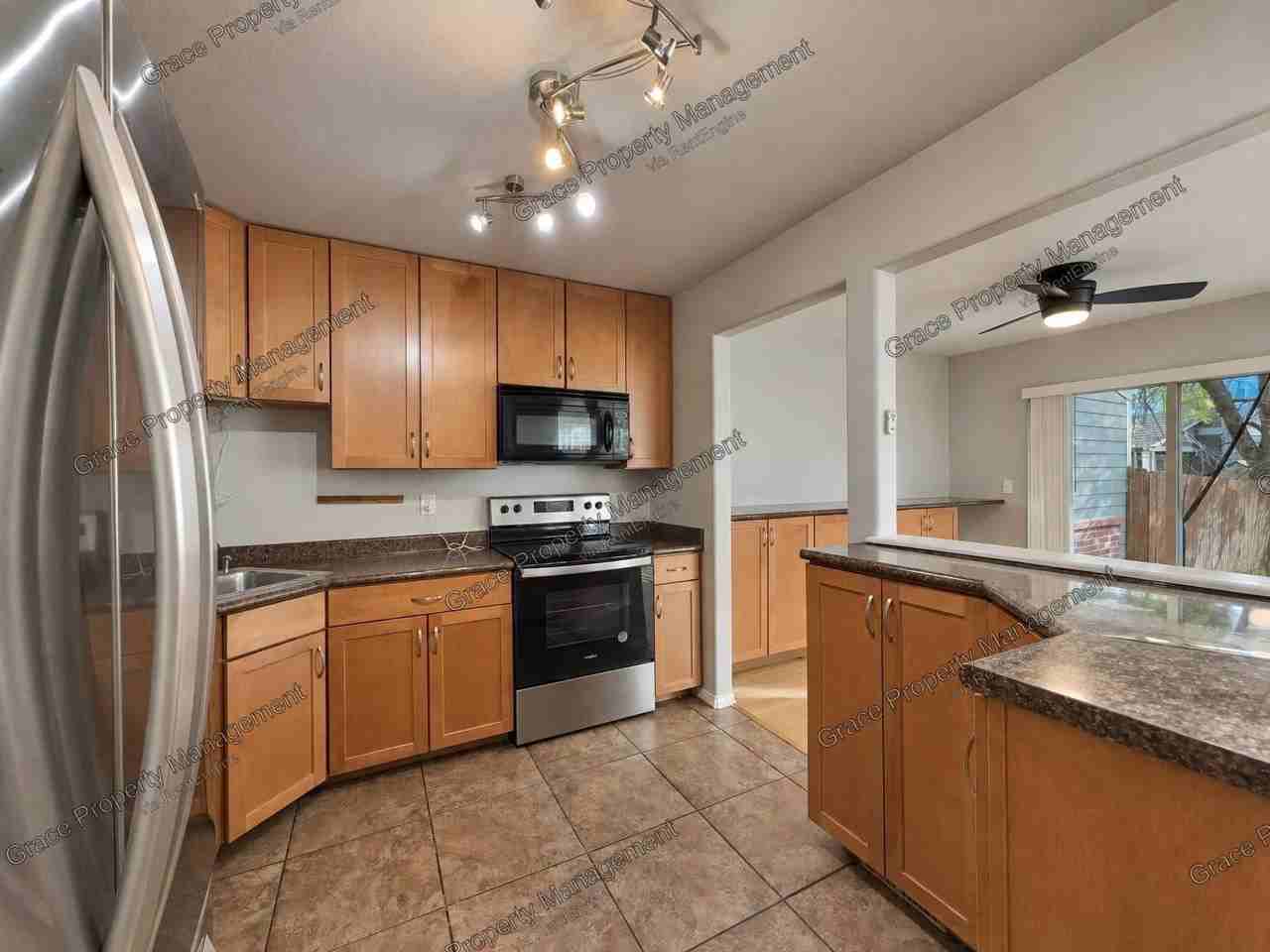 12756 Forest St - Photo 7 of 25