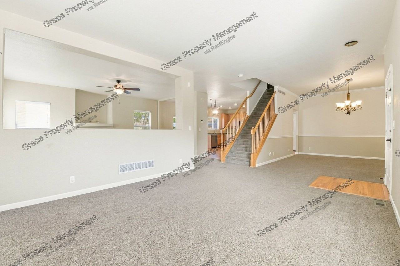13937 Ivy St - Photo 2 of 26