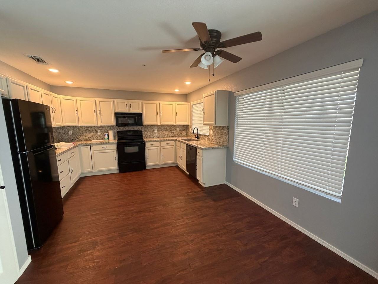 13281 N 93rd Way - Photo 4 of 16