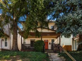 featured image of 1400 Summit St
