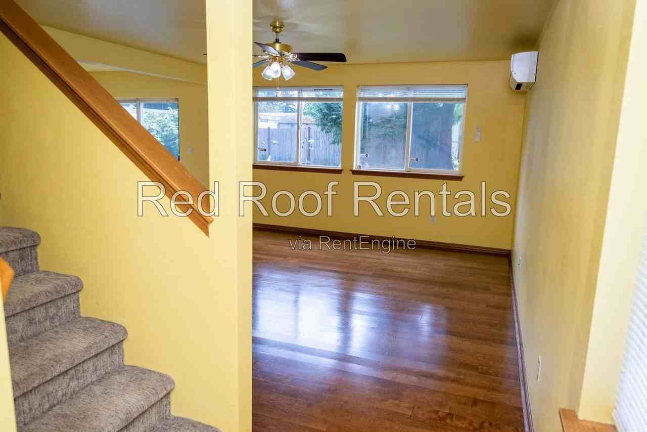 2106 216th Street Ct E - Photo 7 of 42