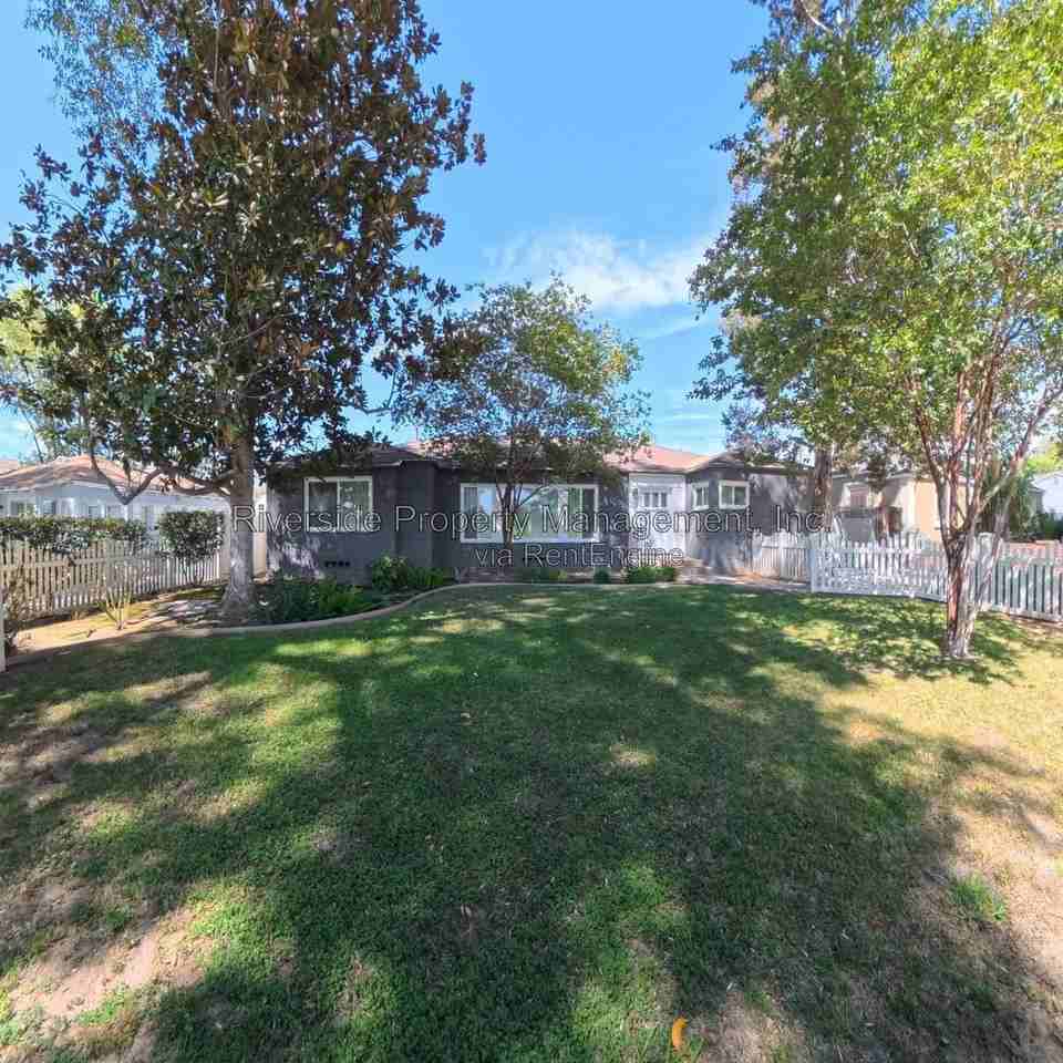4025 Terracina Dr - Photo 6 of 38
