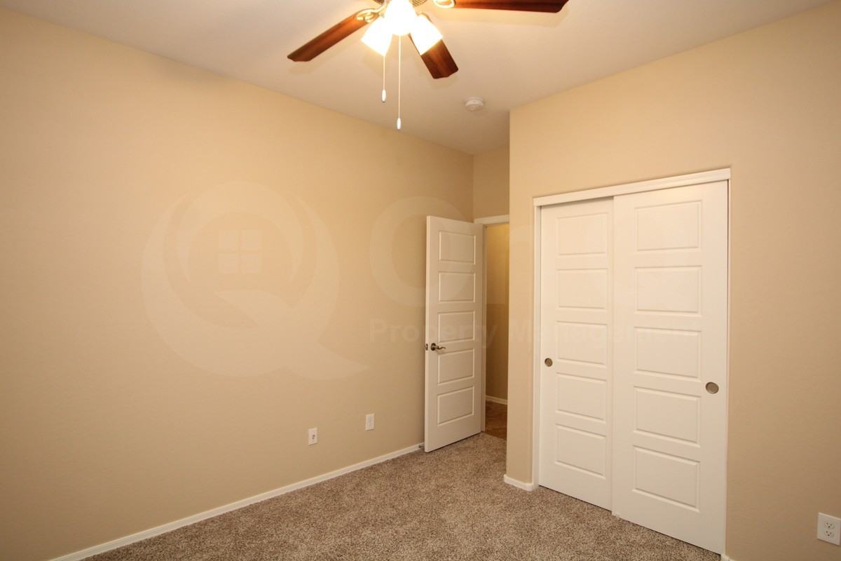 22236 N 104th Ln - Photo 7 of 17