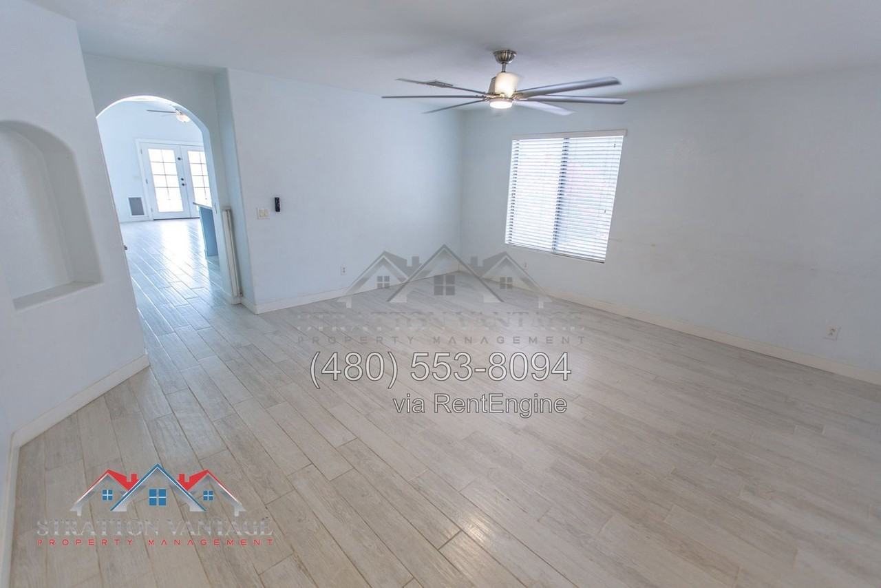 42447 W Colby Dr - Photo 4 of 41