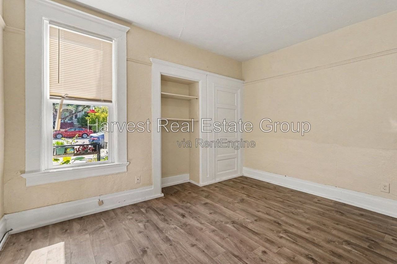 1219 Santa Clara Ave - Photo 6 of 16