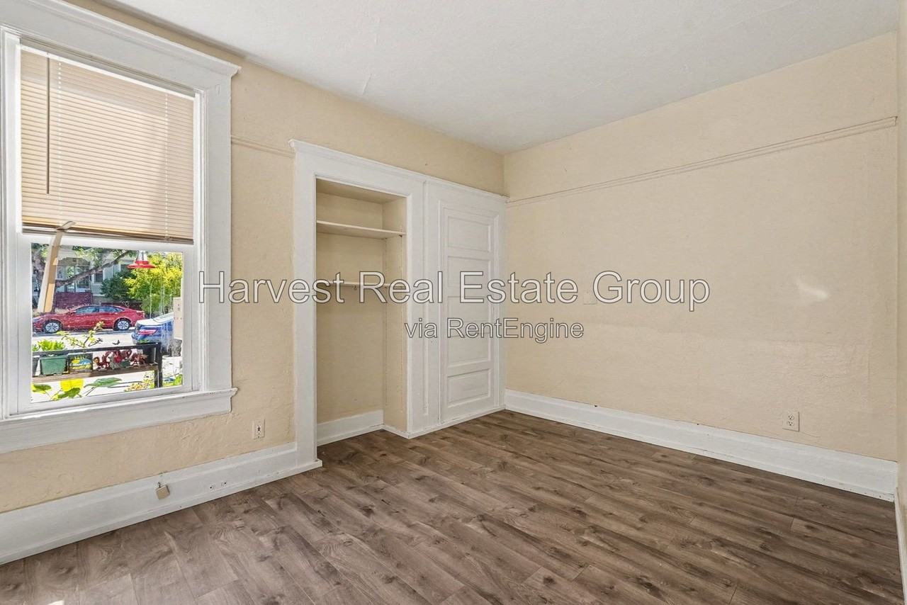 1219 Santa Clara Ave - Photo 7 of 16