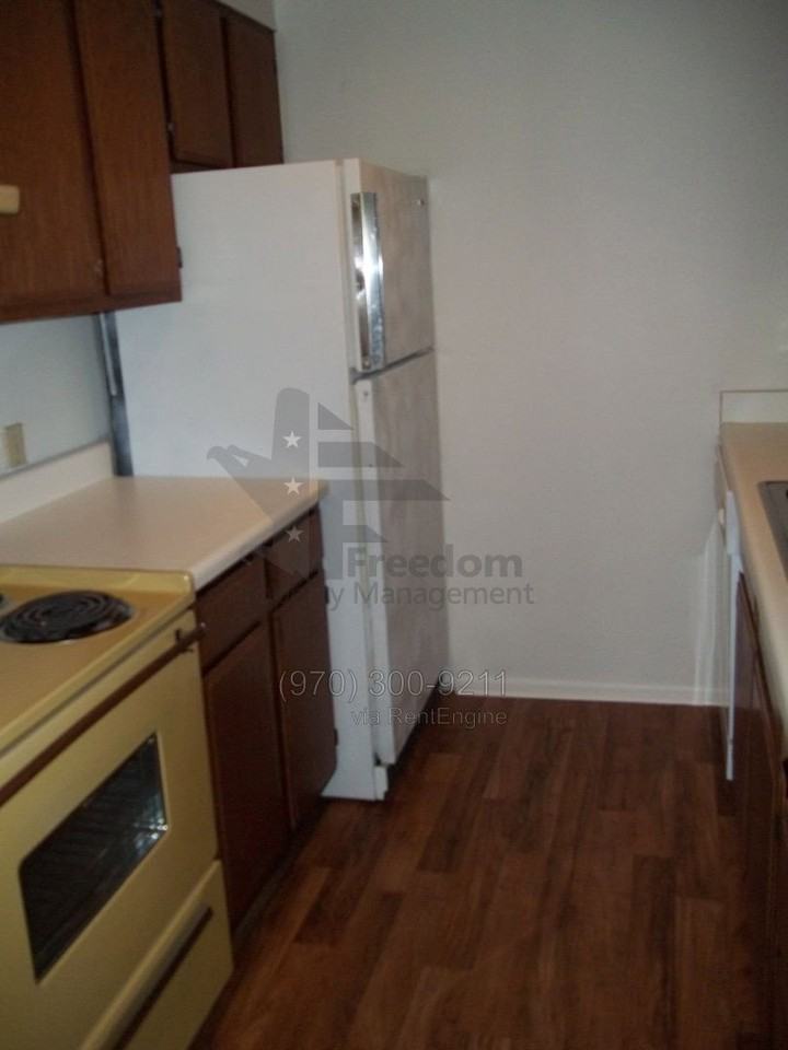959 Northern Way #8 - Photo 5 of 7