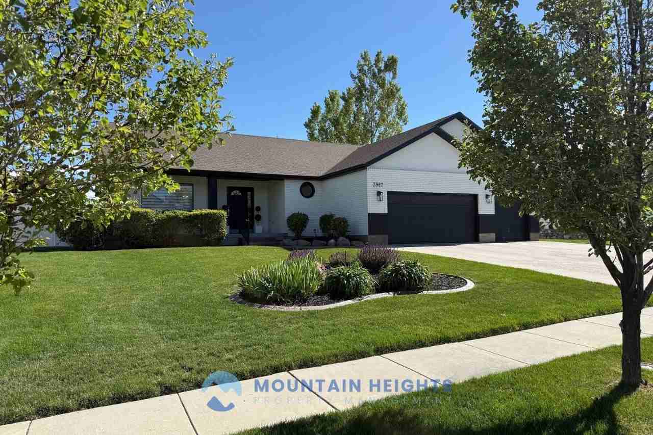 3987 W Red Tail Dr - Photo 3 of 42