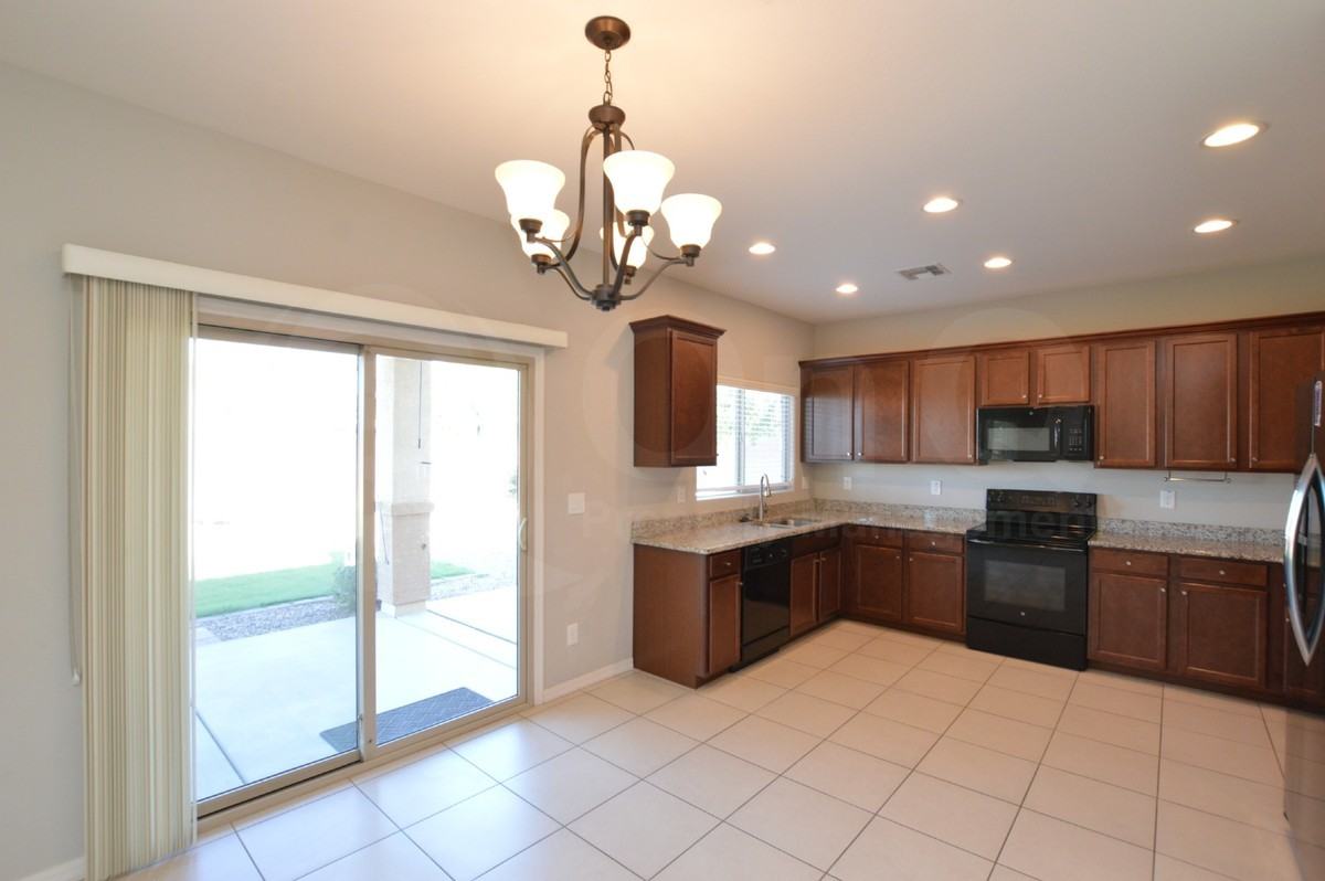 42243 N Tulip Tree St - Photo 5 of 36