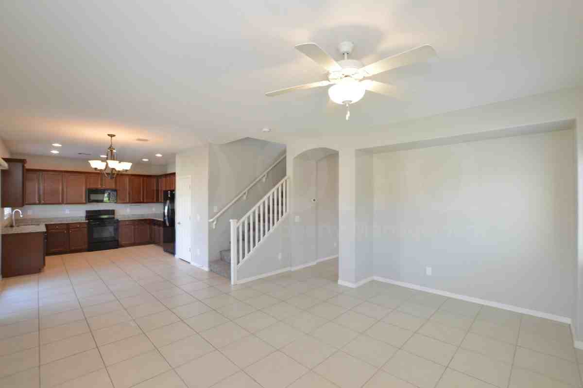 42243 N Tulip Tree St - Photo 6 of 36