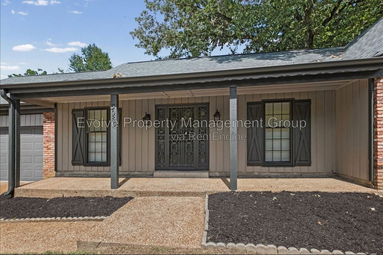 3085 Circle Gate Dr - Photo 4 of 31