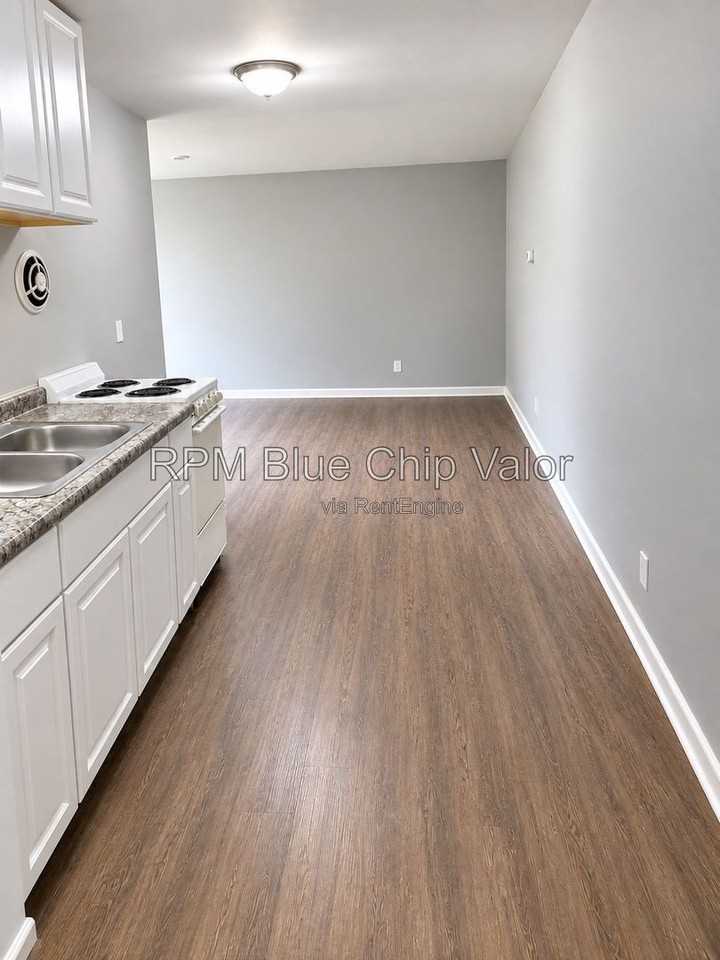 9481 Reading Rd #10 - Photo 2 of 7